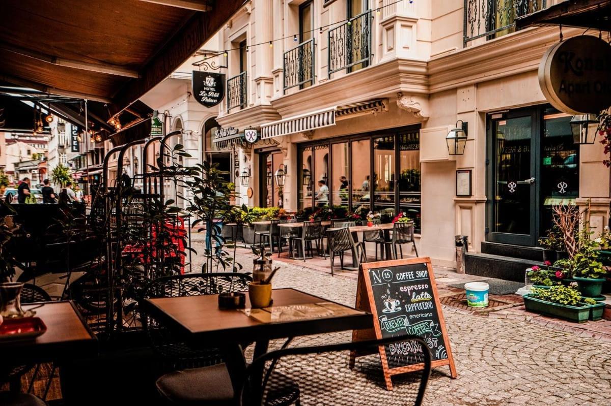 Gca Apart Victoriei Bucharest Exterior photo